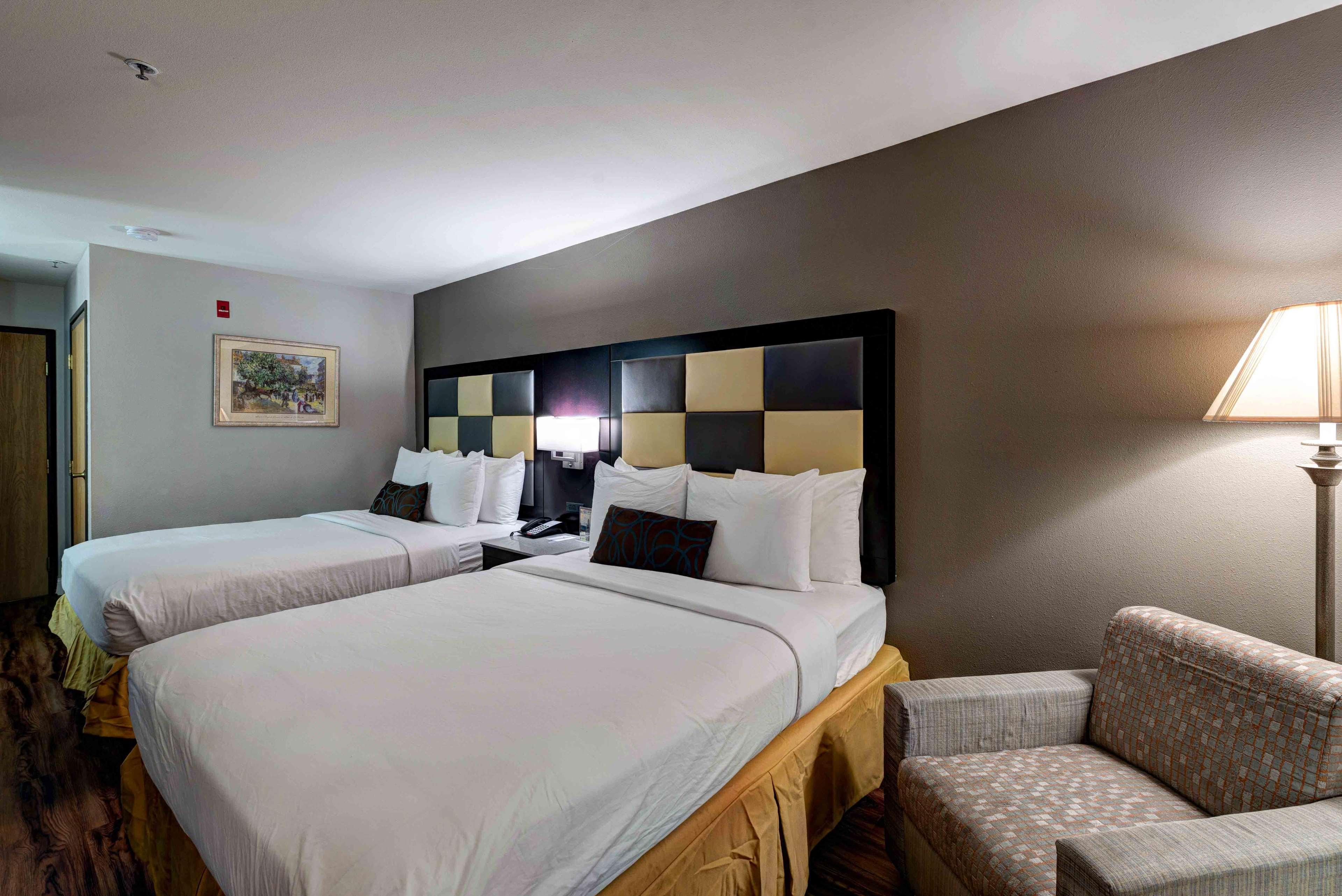 Surestay Plus Hotel By Best Western Реддинг Экстерьер фото